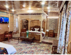 Royal Dandoo Palace, Srinagar